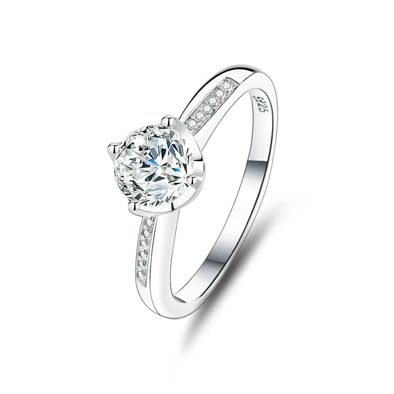 The Noelle — Emerald Cut Emerald Ring - Image 3
