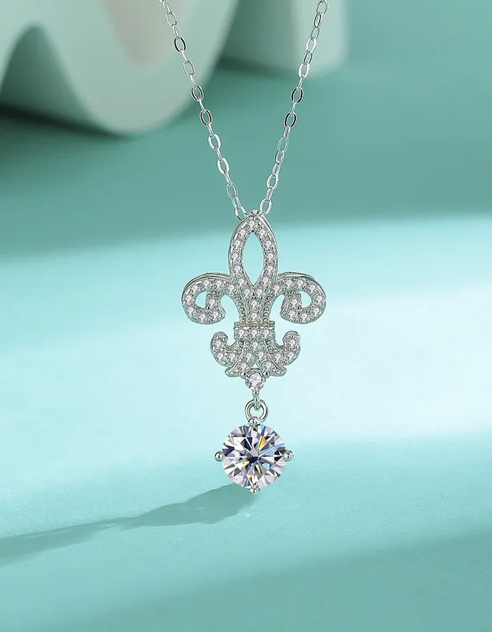 The Valencia — Moissanite Necklace