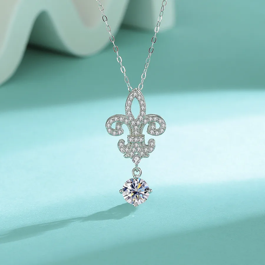 The Valencia — Moissanite Necklace
